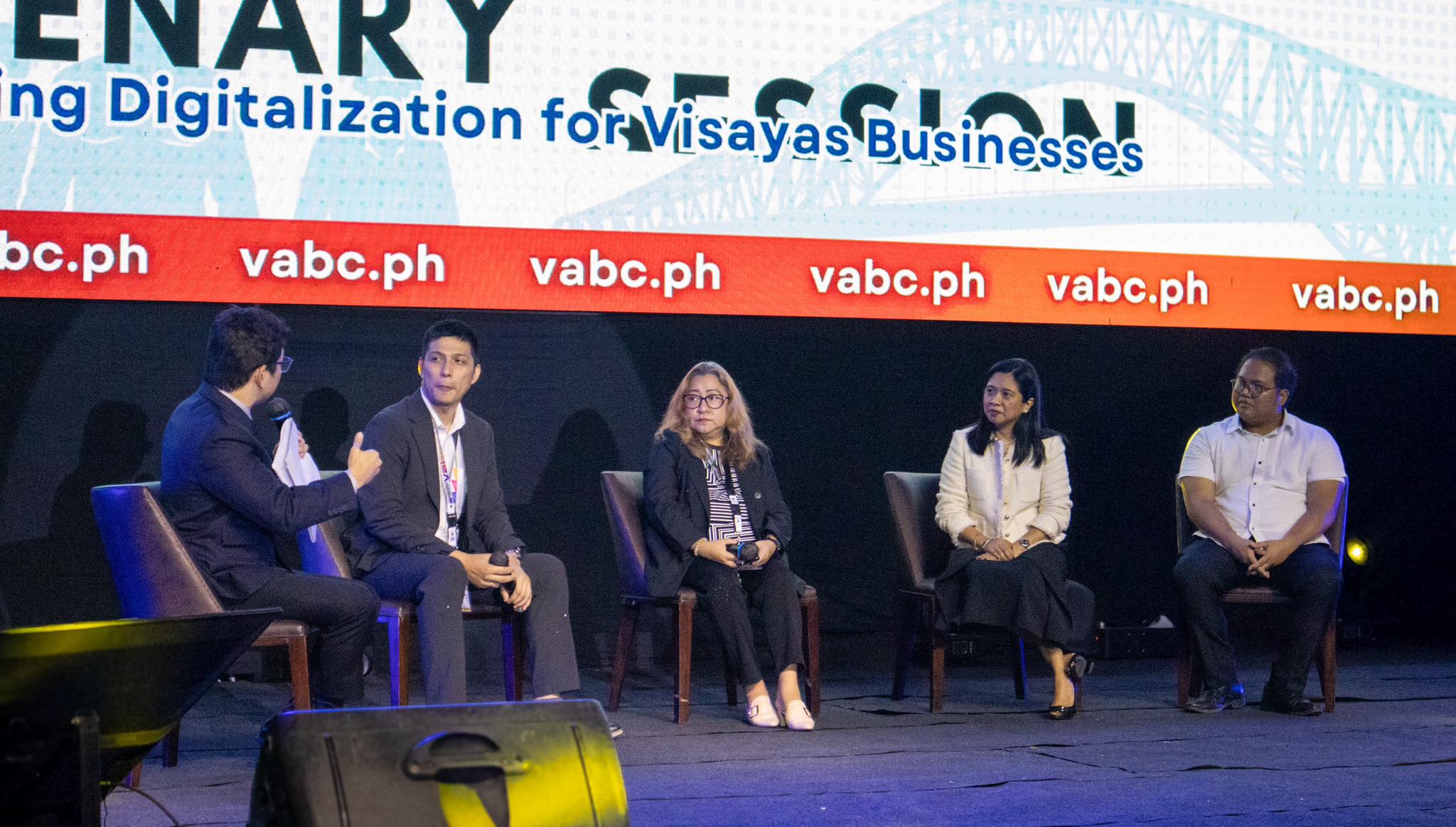 Grow “MicroEnterpriseTech” Startups: Visayas Challenged to Digitally Empower MSMEs in the Regions